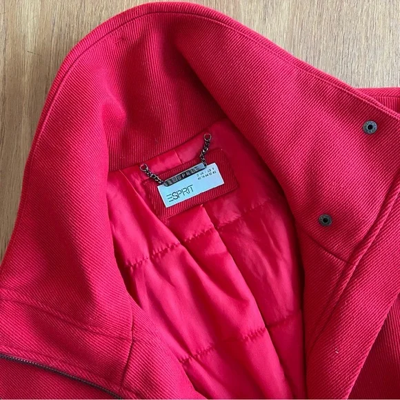 Look Ravishing in Red! - Picture 6 of 8